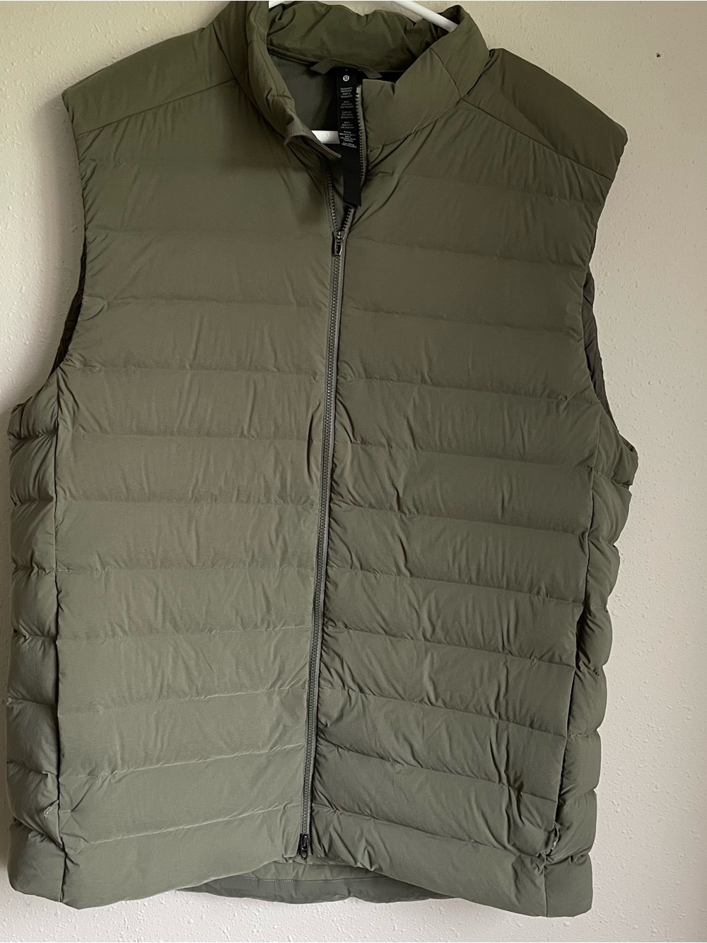 Men's Lululemon Olive Green Stretch Navigation Down Vest